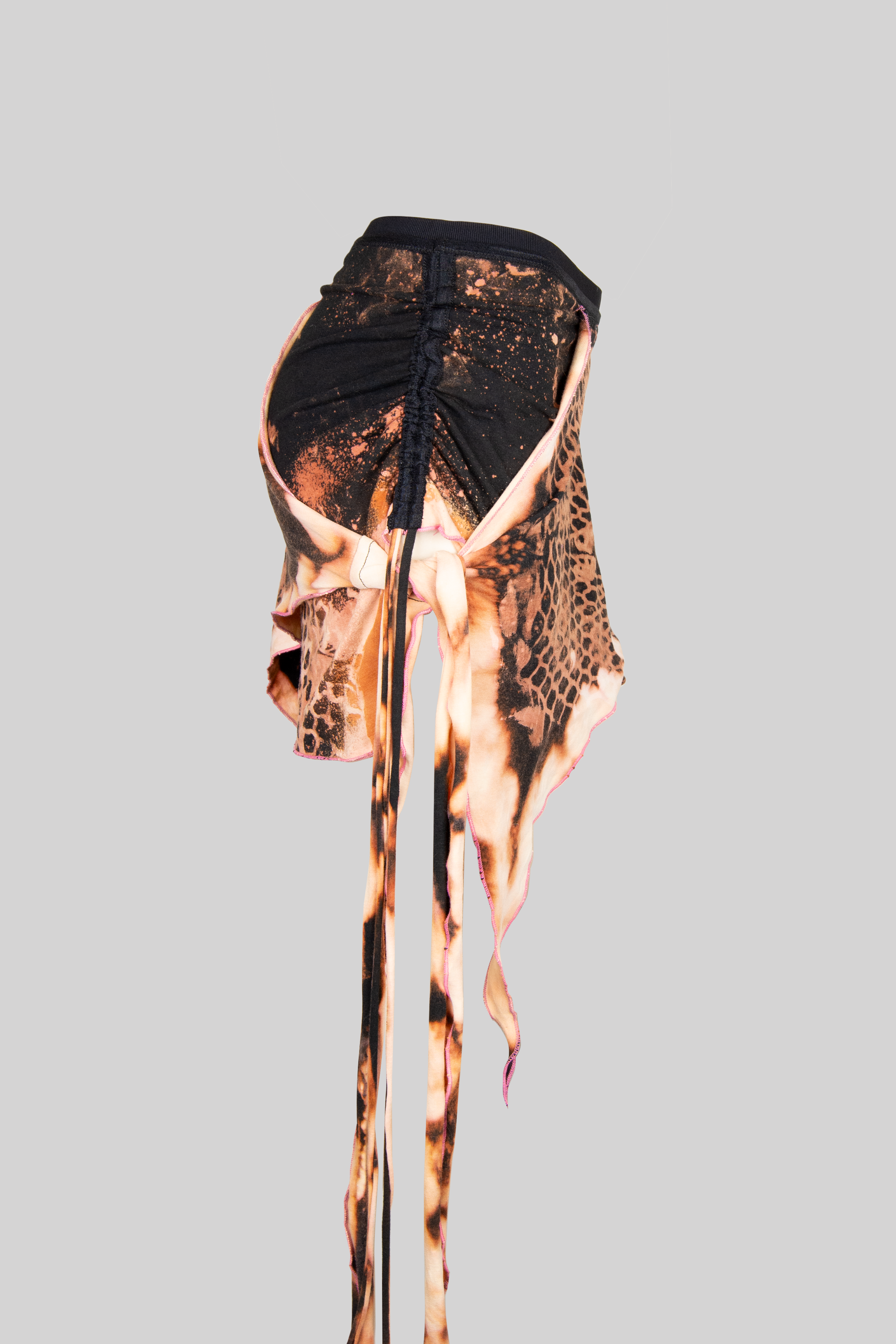 Wire Fence Asymmetric Short Skirt